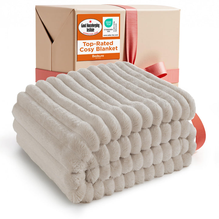 Bedsure Fleece Throw Blanket for Bed - Fluffy Throw, Beige, 130x170 cm